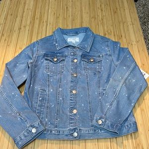 Time and Tru Denim Trucker Jacket. Size M. NWT